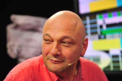 ИД `Комсомольская правда`. Режиссер Сергей Гинзбург