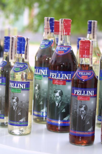 Выставка алкогольной продукции. На снимке: вермут `Fellini`.