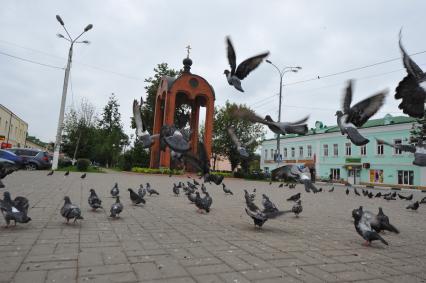 г.Можайск. На снимке: памятник Николаю Чудотворцу на старой площади.