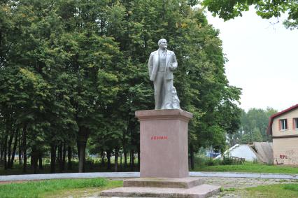 Сафоново. На снимке: памятник Ленину.