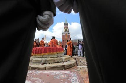 Красная площадь.  Празднование Дня Воздушно-десантных войск РФ .  На снимке: литургия по павшим воинам