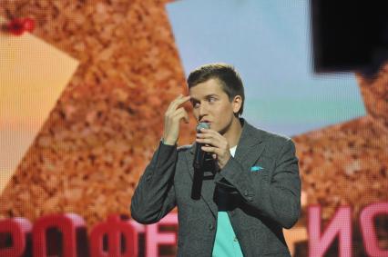 Съемки шоу `Профессионалы`. На снимке: актер Денис Косяков.