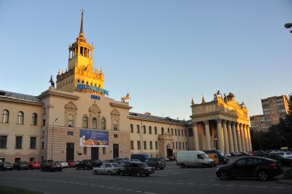 Виды Москвы. На снимке: Центральный Московский ипподром.