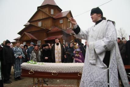 Село Быстрый Исток. Прощание с актером Валерием Золотухиным.