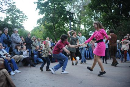 День города Москвы 2013. Праздничные мероприятия, посвященные 866-ой годовщине со дня основания Москвы на Страстном бульваре.