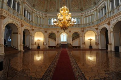 Большой Кремлевский дворец. На снимке: Грановитая палата.