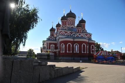 Виды Борисова. На снимке: Воскресенский Собор.