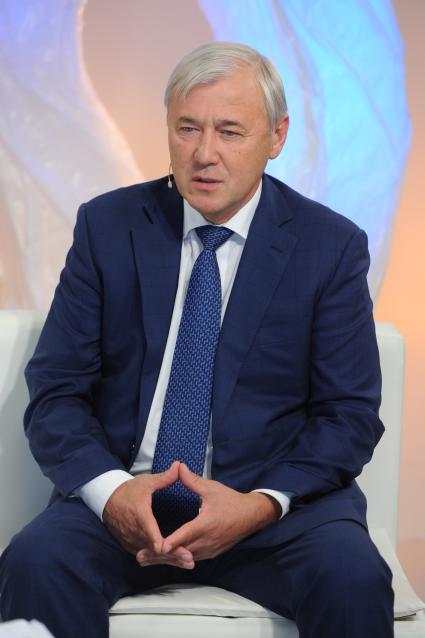 Телевидение `Комсомольская правда`. На снимке: депутат Государственной думы РФ, президент ассоциации региональных банков РФ Анатолий Аксаков.