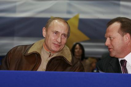 Кубок Европы по дзюдо в Лужниках. На снимке: президент РФ Владимир Путин (слева) и президент Европейского союза дзюдо Мариус Визер.