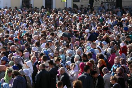 крестный ход в честь 300 летия лавры