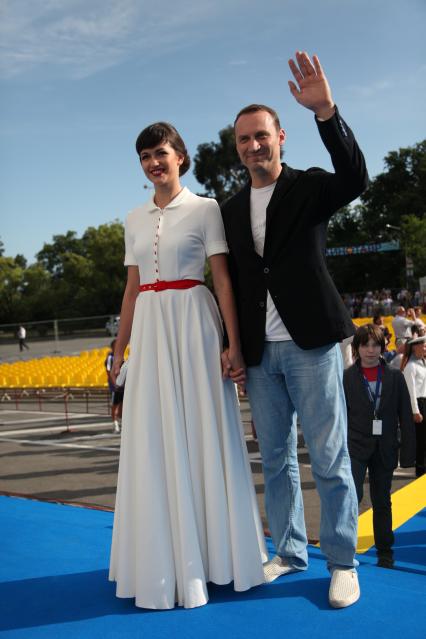 Диск79. \"Кинотавр\" 2013 год. На снимке: актер Белый Анатолий и его жена Инесса