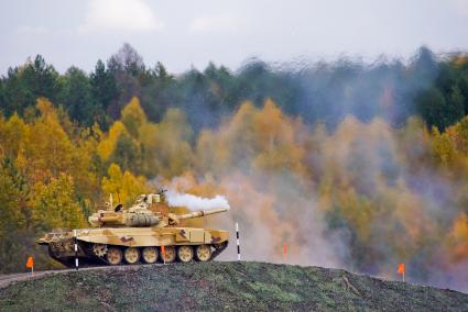 IX Международная выставка вооружений в Нижнем Тагиле. На снимке: танк т-90с.