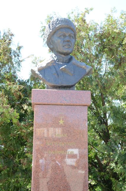 Д.Гусенево. Волоколамский район. На снимке: памятник герою Советского Союза Ивану Панфилову.