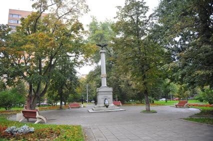 Новопесчаная улица. Мемориально-парковый комплекс героев Первой Мировой войны.