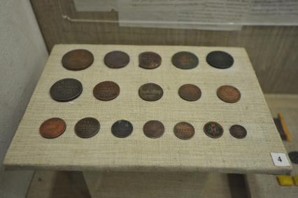 Музей традиционной культуры Браслава. На снимке: старинные монеты.