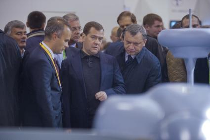 Премьер-министр РФ Д.Медведев посетил выставку вооружения Russia Arms EXPO в Нижнем Тагиле. На снимке: заместитель министра обороны РФ по вооружению Юрий Борисов и премьер-министр РФ Дмитрий Медведев (справа налево)