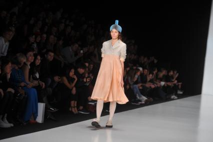 ЦВЗ `Манеж`. Неделя моды `Mercedes-Benz Fashion Week Russia`. На снимке:  показ Ria Keburia