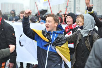 День народного единства. На снимке: митингующие во время акции `Русский марш` в Люблино.