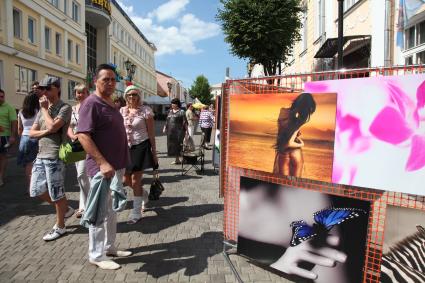 Диск45. Международный фестиваль искусств \"Славянский базар в Витебске\" 2011 год. На снимке: певец Ибрагимов Ренат