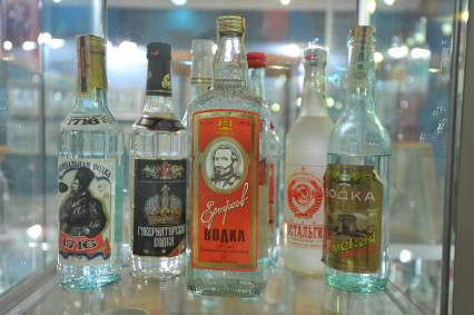 Измайловский Кремль. Музей истории водки. На снимке: водка разных сортов.