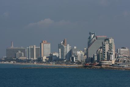 Виды Тель-Авива. На снимке: отели Sheraton Tel Aviv и Park Plaza Orchid.