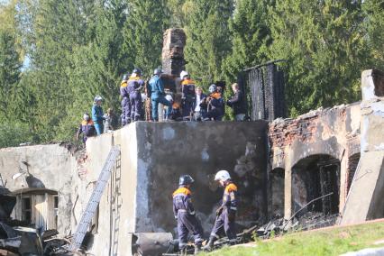 Последствия пожара в психоневрологическом диспансере в Новгородской области.