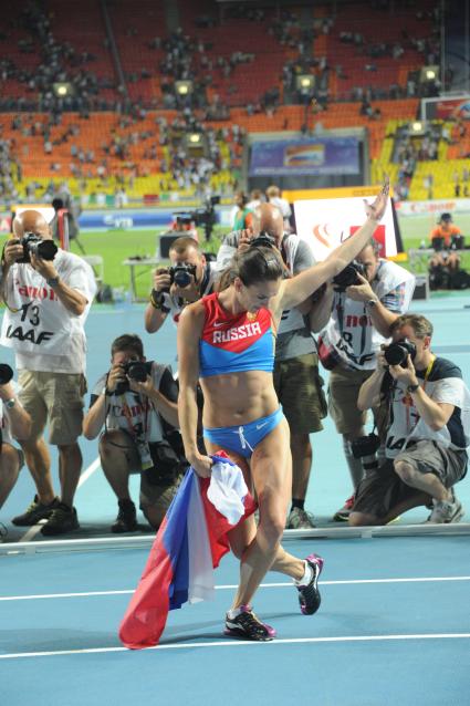 СК `Лужники`. Чемпионат мира по легкой атлетике 2013. Прыжки с шестом среди женщин. На снимке: российская спортсменка Елена Исинбаева, завоевавшая золотую медаль в финале соревнований.