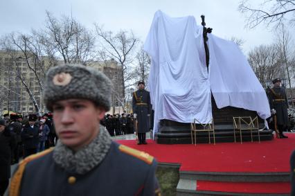 Торжественная церемония открытия памятника Герою Отечественной войны 1812 года, атаману Всевеликого войска Донского, генералу от кавалерии Матвею Ивановичу Платову в парке `Казачьей славы`.