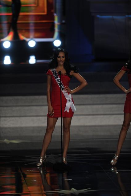 Крокус Сити Холл. Конкурс `Miss Universe 2013`. Финал. На снимке: `Мисс Южная Африка` Мерилин Рамос.