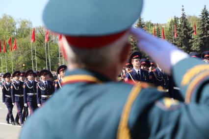 Парад Победы в Самаре. На снимке: военные на параде.