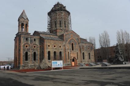 Армения, Гюмри.  На снимке: церковь Св. Спасителя в Гюмри.