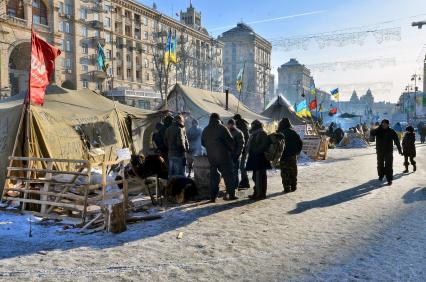 Палаточный лагерь в Киеве во время беспорядкров.