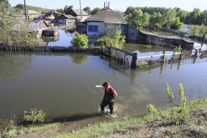 Вид на затопленный поселок.