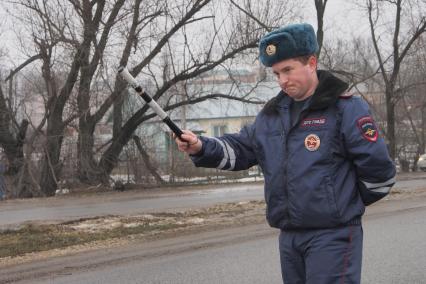 Работа сотрудников ДПС на трассе.