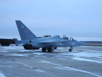Парк Борисоглебской учебной авиабазы. На снимке: учебно-боевой самолет Як -130