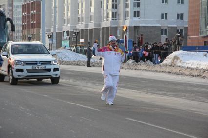 Эстафета Олимпийского огня в Уфе. На снимке: факелоносец, ответственный секретарь ИД КП Игорь Коц.