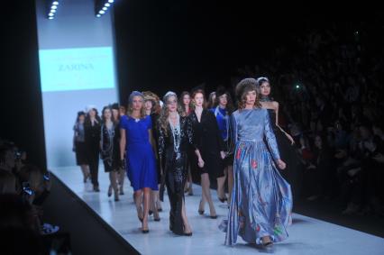 ЦВЗ `Манеж`. Российская Неделя моды `Mercedes-Benz Fashion Week Russia`. Показ коллекции `Для неравнодушных ZARINA и Рената Литвинова`.