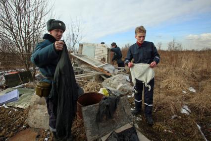 прокуратура и мчс ишут пропавшего ребенка, веши либо его останки