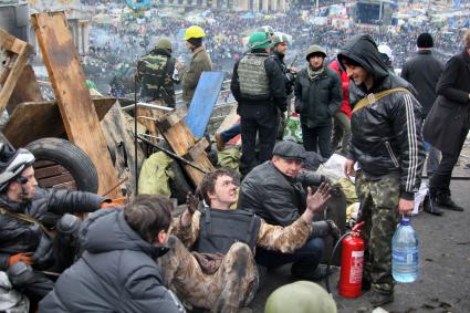 Протестующие на площади Независимости в Киеве.