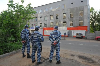 Место убийства болельщика `Спартака` Леонида Сафьянникова, погибшего в ходе драки с уроженцем Узбекистана Жахонгиром Ахмедовым 13 мая.