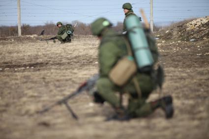 Пулеметчики на учебных стрельбах