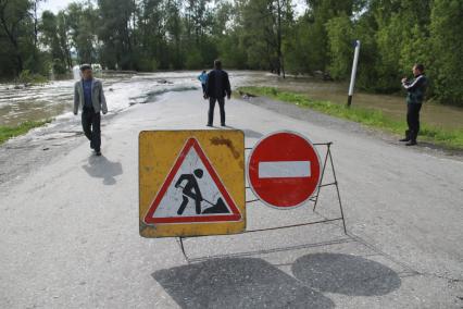 Наводнение в Алтайском крае из-за паводка.