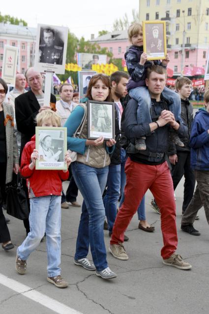 Празднование годовщины Победы в Барнауле. Акция `Бессмертный пункт`.