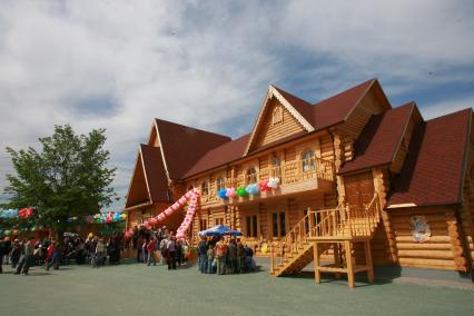 Традиционный фестиваль мороженого в парке `Сокольники`.