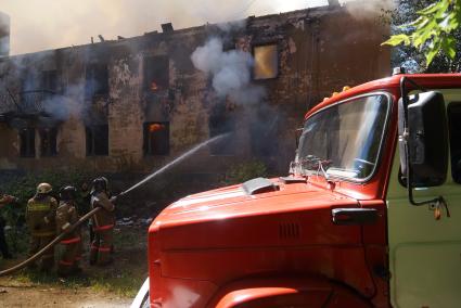 Пожар в доме в Екатеринбурге