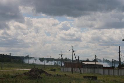 Село Семеновка. Украинская армия обстреливает село запрещенными фосфорными минами. Подобные использовались в Сирии.