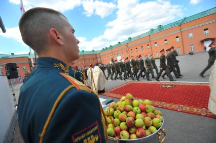 Празднование Дня Лейб-гвардии в День Преображения Господня на территории 154 отдельного комендантского Преображенского полка.