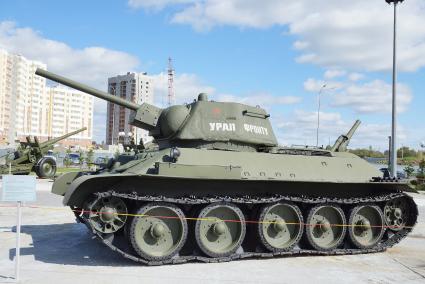 Средний танк т-34-76 образца 1942г