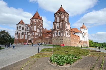 Поселок Мир. Мирский замок.