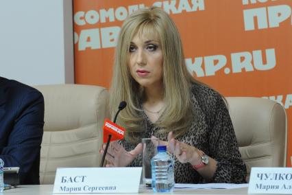 Пресс-центр ИД `Комсомольская правда`. Пресс-конференция на тему: `Уровень коррупции в России в 2013-2014 годах`  На снмке:  председатель Ассоциации Адвокатов России за Права Человека Мария Баст.